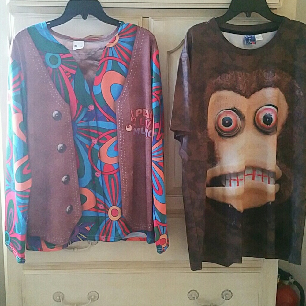4 t-shirts (2 60s hippy& 2monkey) new